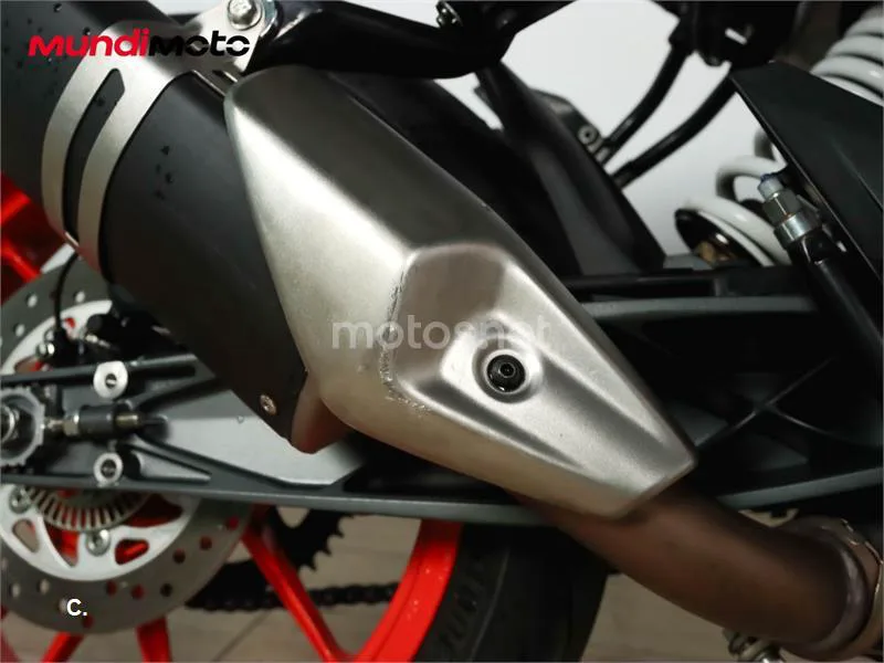 KTM 390 – Vista 15