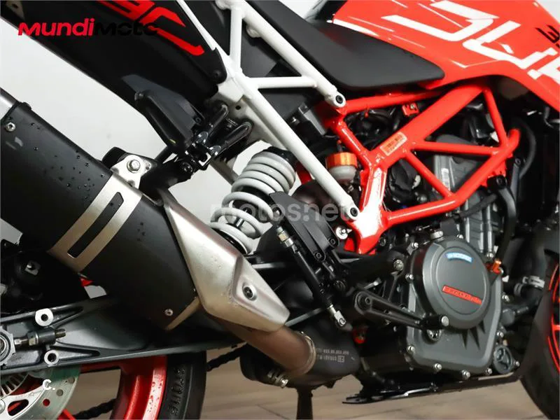 KTM 390 – Vista 4
