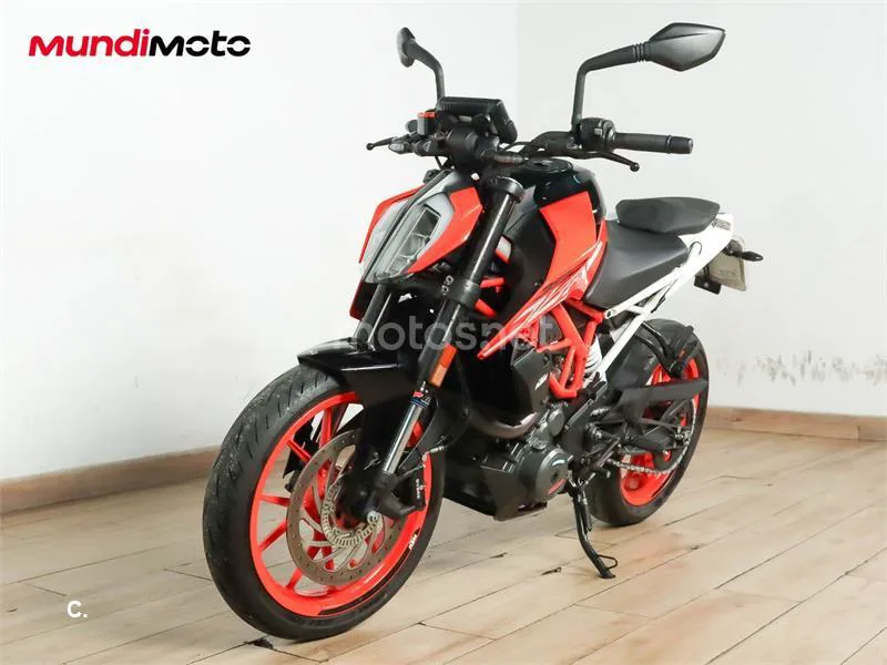 KTM 390 – Vista 7