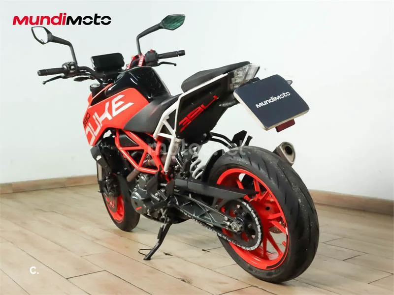KTM 390 – Vista 8