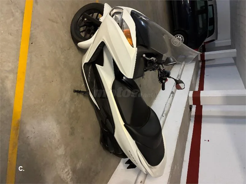 Honda NSS 300 Forza – Vista 2