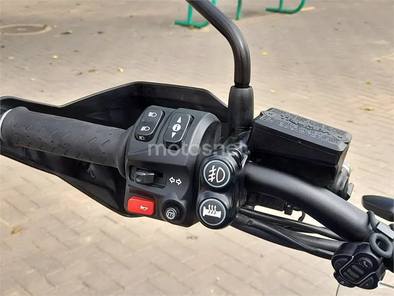 Triumph Tiger Explorer 1200 – Vista 6