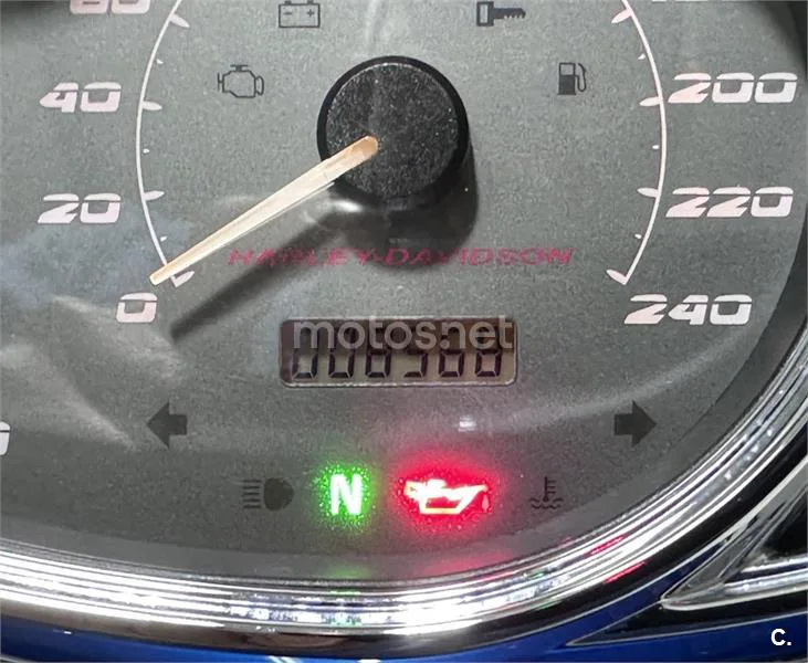 Harley-Davidson V-Rod – Vista 12