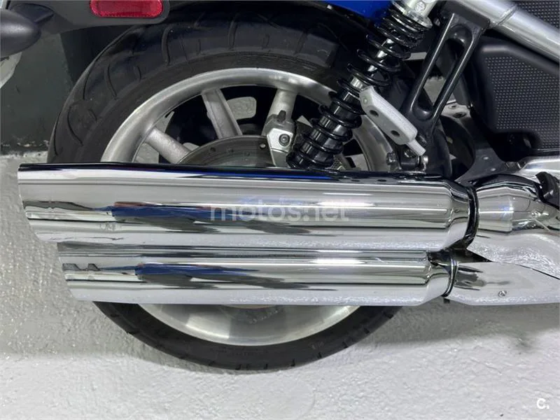 Harley-Davidson V-Rod – Vista 32