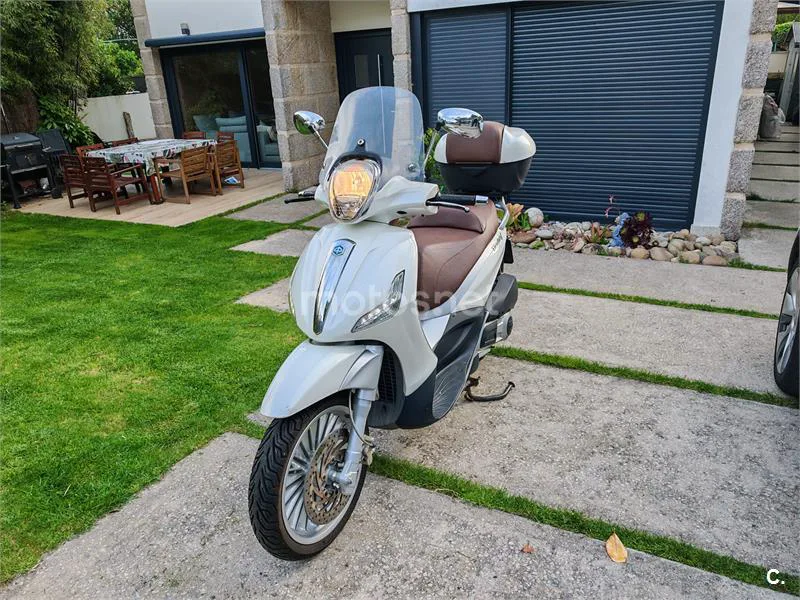 Piaggio Beverly 125 – Vista 5