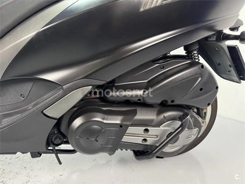 Piaggio MP3 – Vista 8