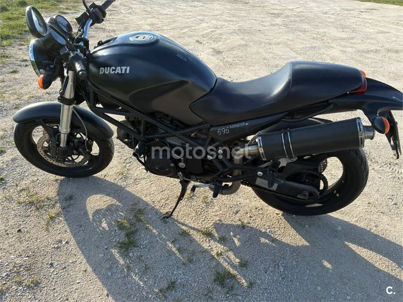 Ducati Monster 695 – Vista 2