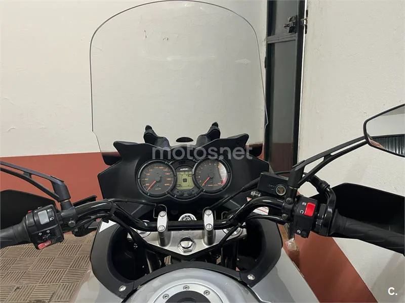Suzuki V-Strom 650 – Vista 10