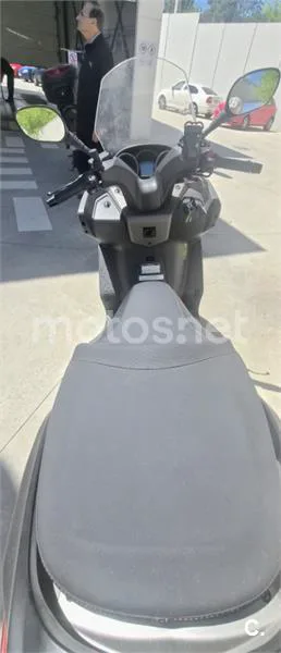 Kymco Super Dink 300 – Vista 4