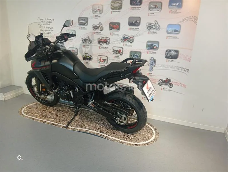 Honda XL 750 Transalp – Vista 6
