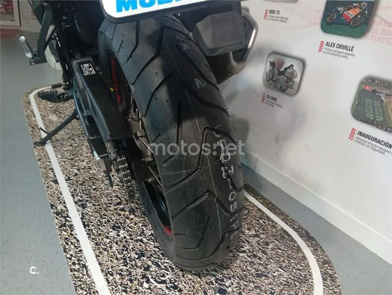 Honda XL 750 Transalp – Vista 8