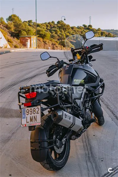 Suzuki V-Strom 1050 – Vista 8