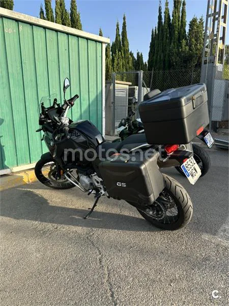 BMW F 850 – Vista 3