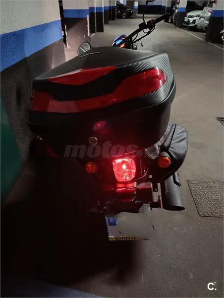 UM Renegade Sport S – Vista 3