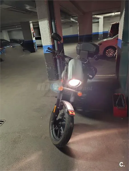 UM Renegade Sport S – Vista 4
