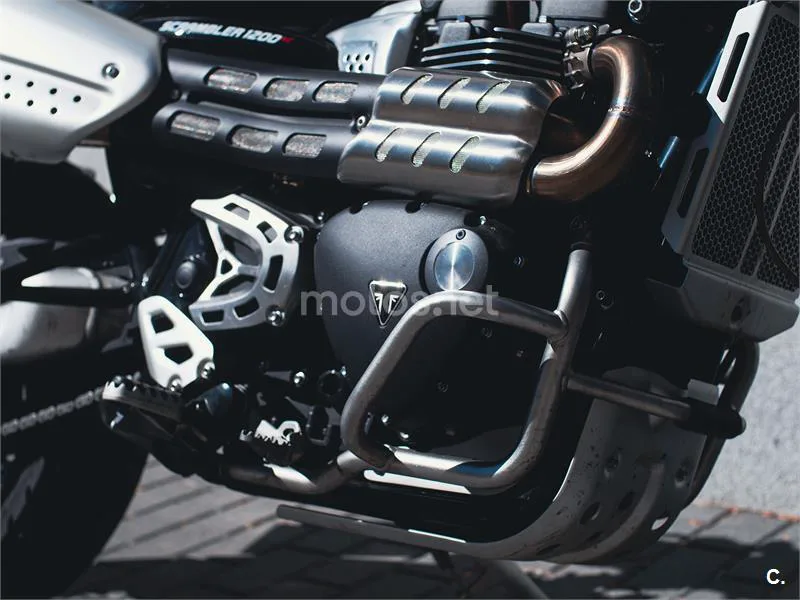 Triumph Scrambler 1200 XC – Vista 10