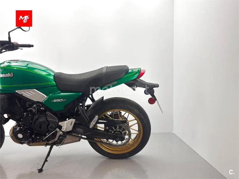 Kawasaki Z650 – Vista 16