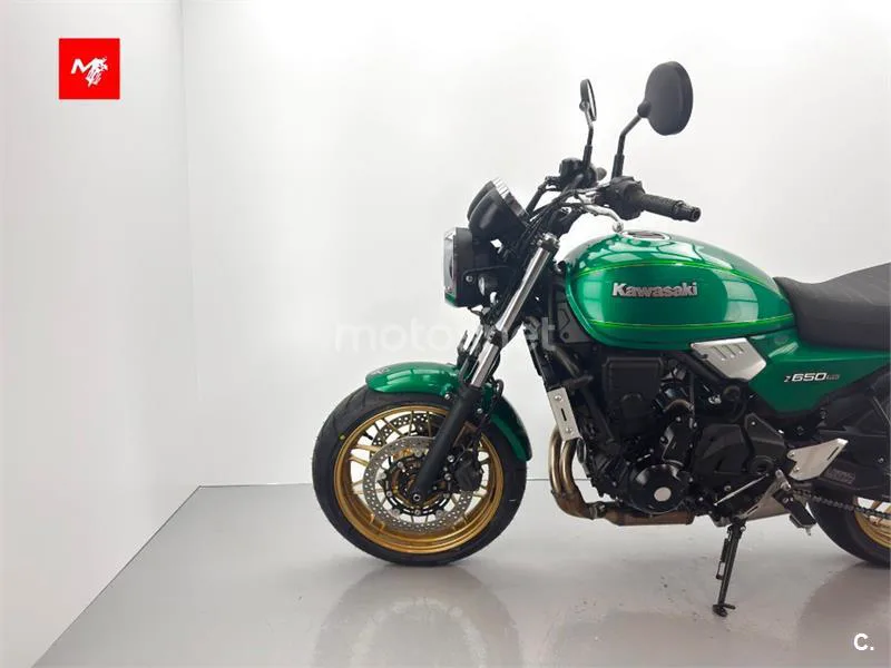 Kawasaki Z650 – Vista 17