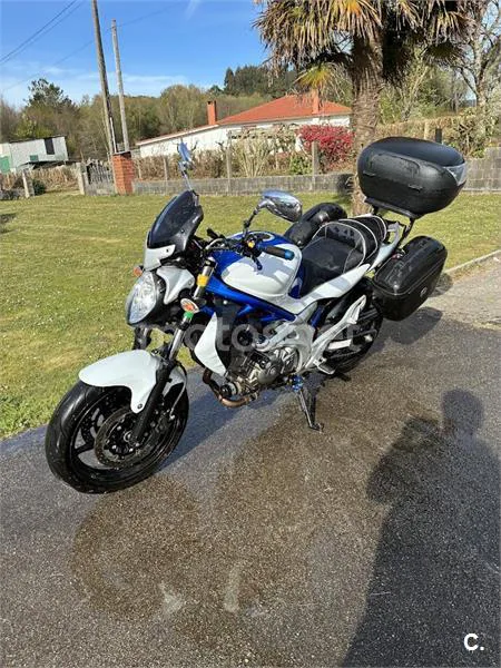 Suzuki SFV 650 Gladius – Vista 4