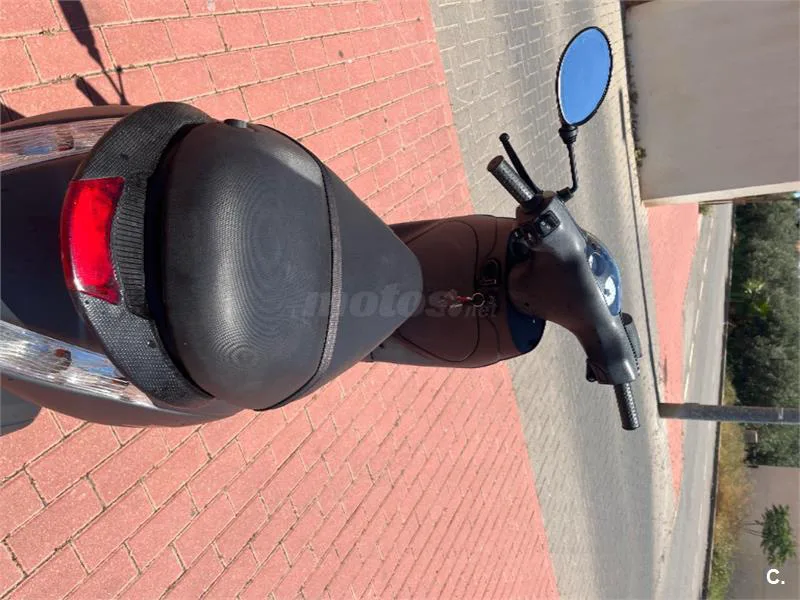 Piaggio ZIP 50 4T – Vista 6