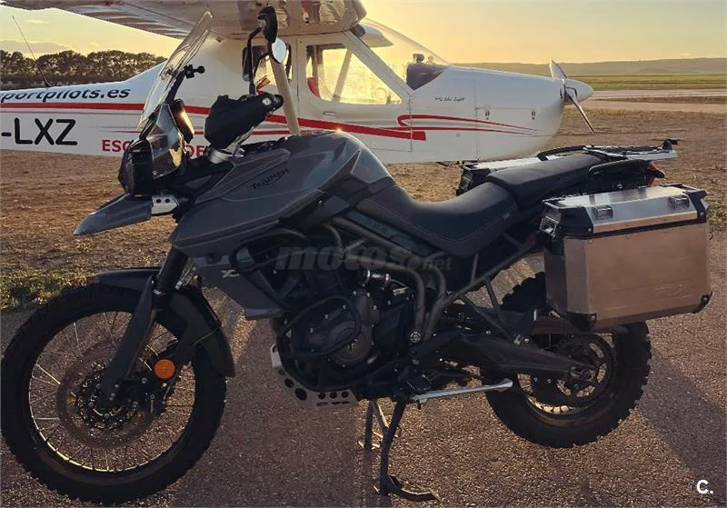 Triumph Tiger 800 XCX – Vista 8