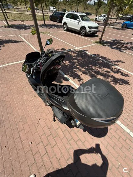 Honda PCX 125 – Vista 4