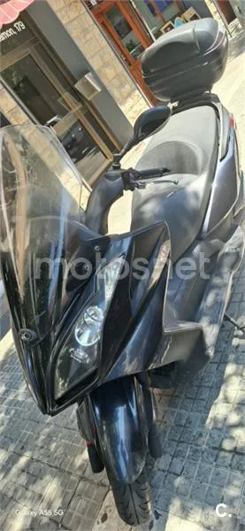 Kymco Super Dink 125 – Vista 4