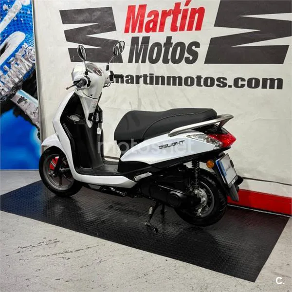 Yamaha D'elight 125 – Vista 4