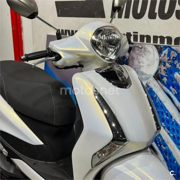 Yamaha D'elight 125 – Vista 8