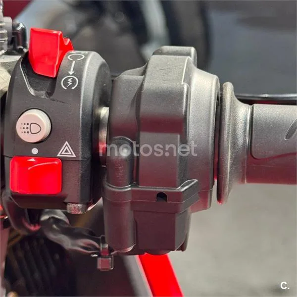 Ducati SuperSport – Vista 17