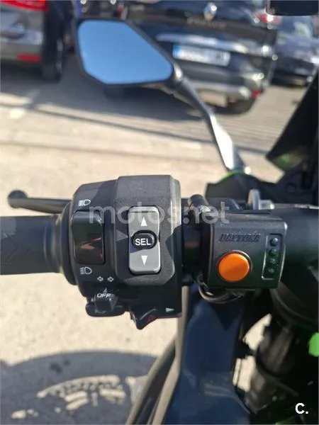 Kawasaki Z1000 SX – Vista 12