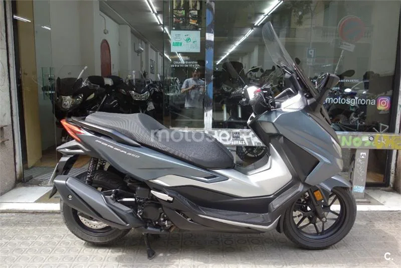 Honda Forza 350 – Vista 3
