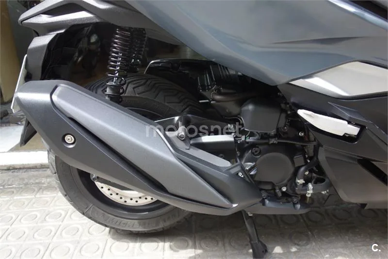 Honda Forza 350 – Vista 4