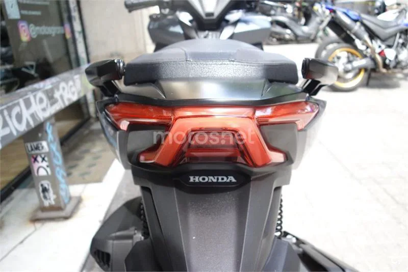 Honda Forza 350 – Vista 6