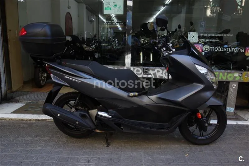 Honda PCX 125 – Vista 3