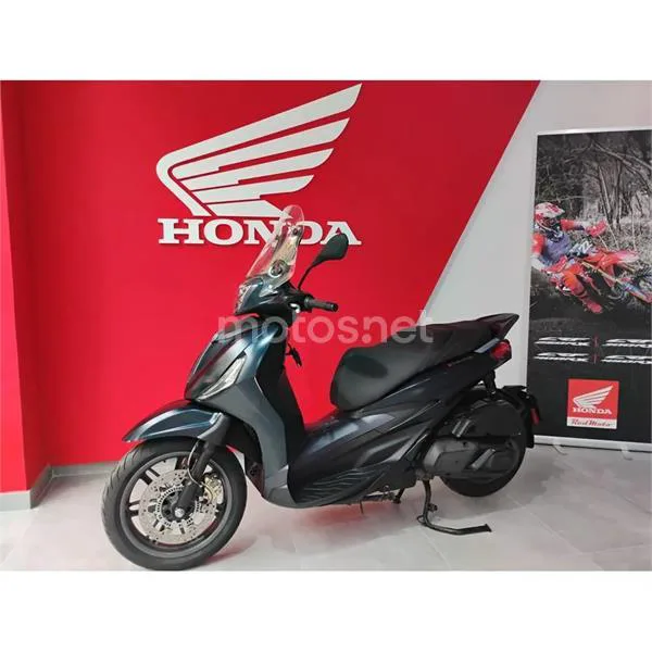 Piaggio Beverly – Vista 3