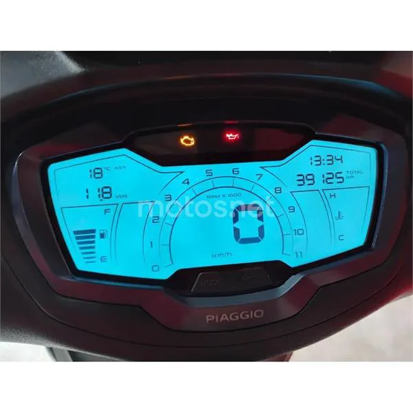 Piaggio Beverly – Vista 5