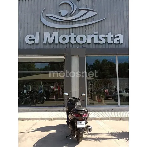 Suzuki Burgman 200 – Vista 5