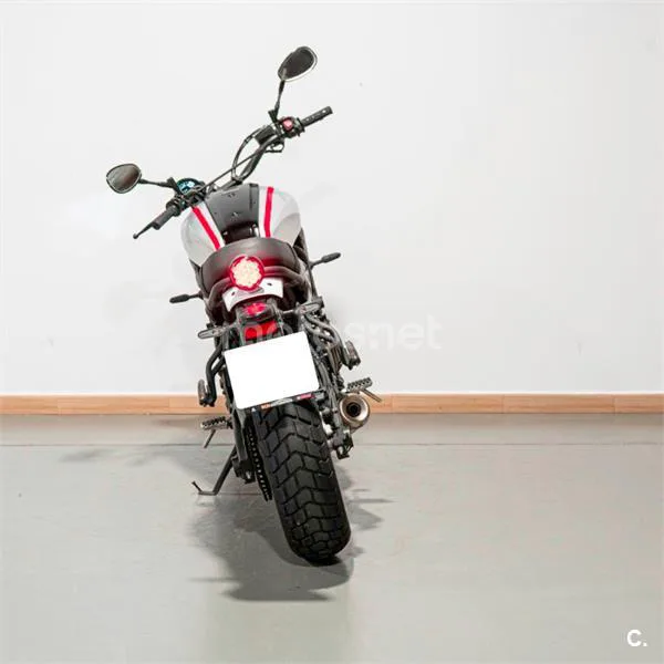 Yamaha XSR 700 – Vista 4