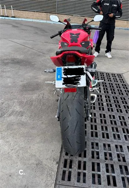 Honda CBR 650 R – Vista 3