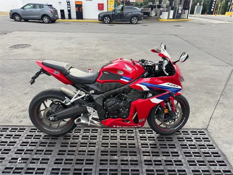 Honda CBR 650 R – Vista 4