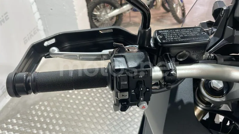 Honda X-ADV – Vista 11