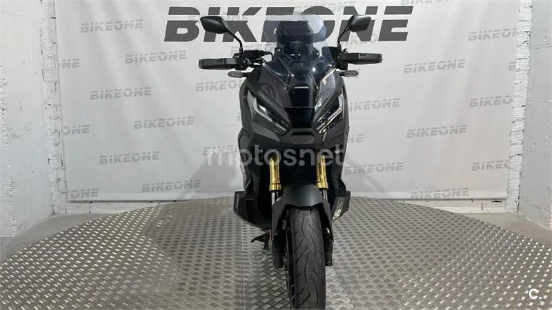 Honda X-ADV – Vista 6