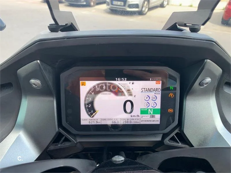 Honda Forza 750 – Vista 11