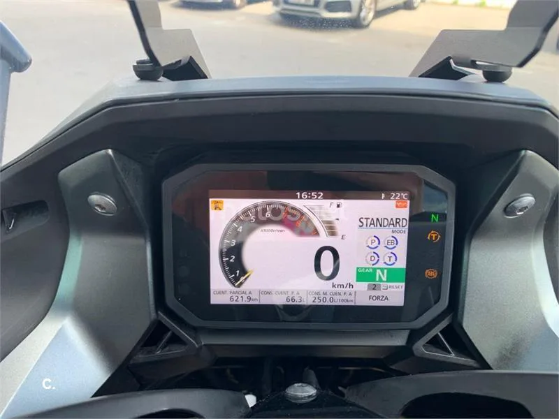 Honda Forza 750 – Vista 14