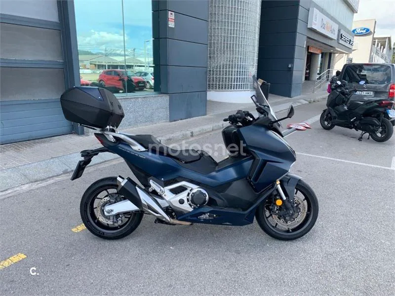 Honda Forza 750 – Vista 3