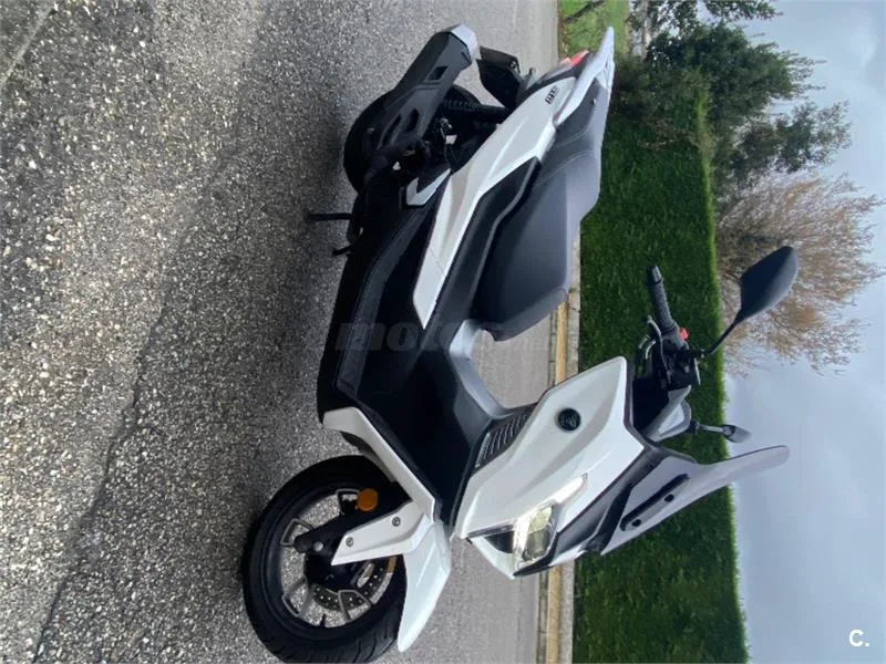 Voge SR1 ADV 125 – Vista 3