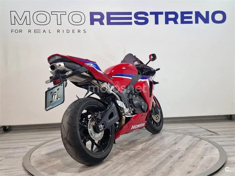 Honda CBR 600 RR – Vista 7
