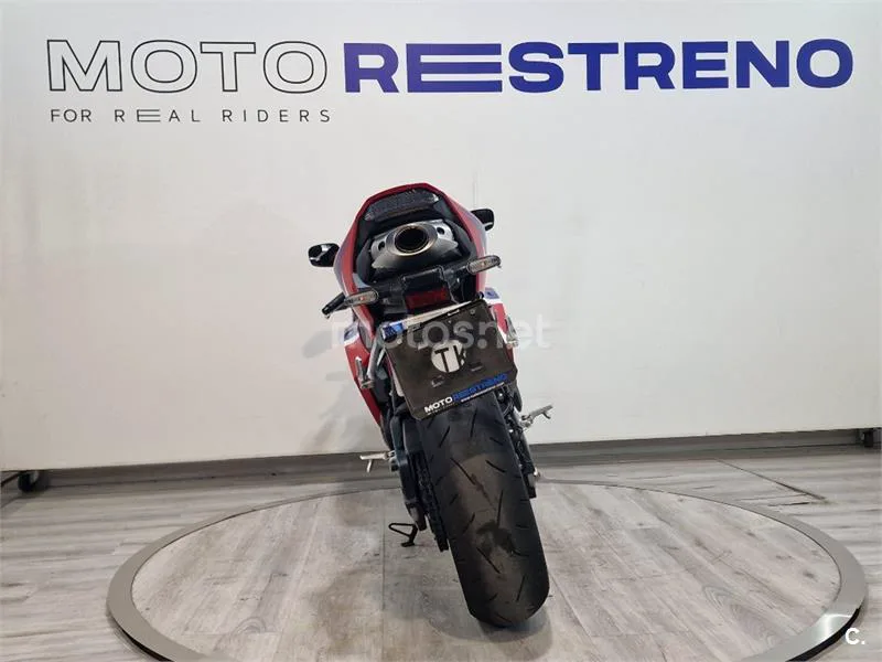 Honda CBR 600 RR – Vista 8