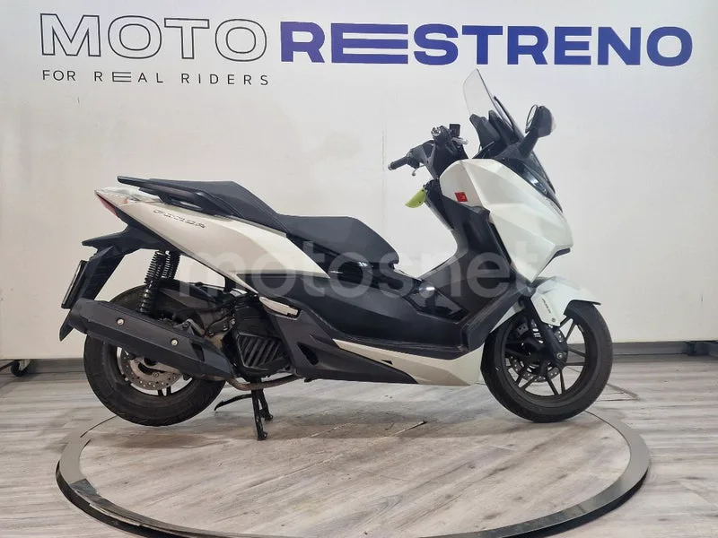 Honda Forza 125 – Vista 7